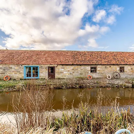 Seaton Mote - Uk31992 * Staithes