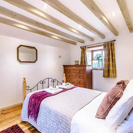 Seaton Mote - Uk31992 * Staithes